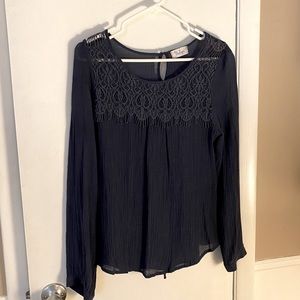 Bluetique navy long sleeve top - Size M